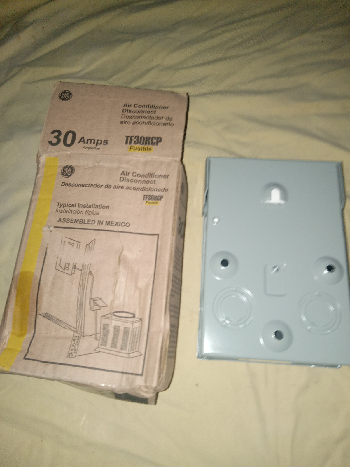 GE TF30RCP 240V 30A AC Disconnect Safety Switch – Gray Fusible NOS