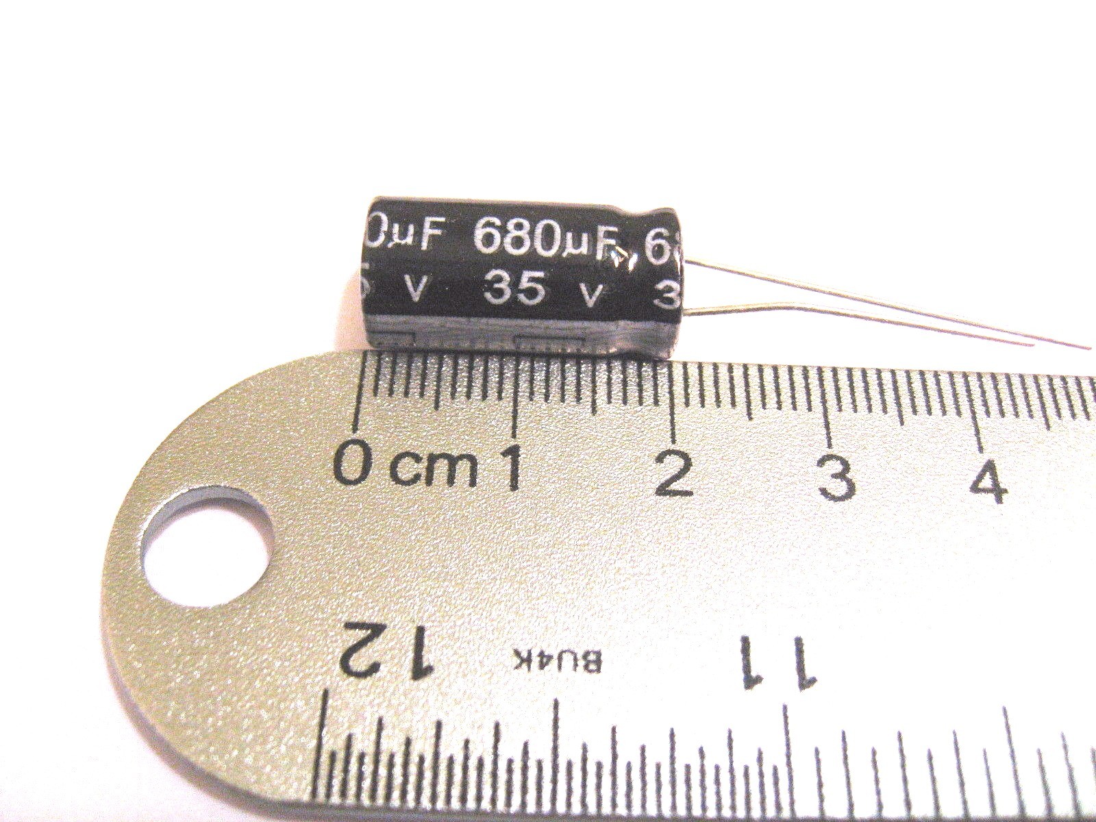 680uF 35V (10Pcs) Electrolytic Capacitors 35V 680uF Volume 10x20mm