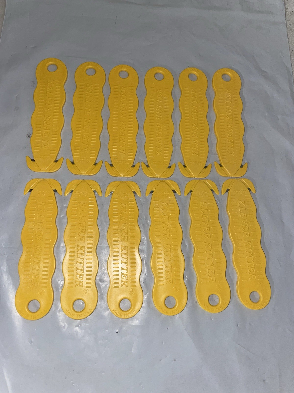 Qty 12 Klever Kutter Yellow KCJ-1Y Safety Box Cutters, USA