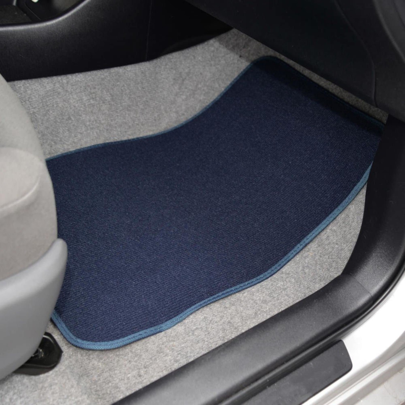 Bdk Combo Set Of 4 Piece Auto Carpet Floor Mats Polypro Car Seat Wheel Cover