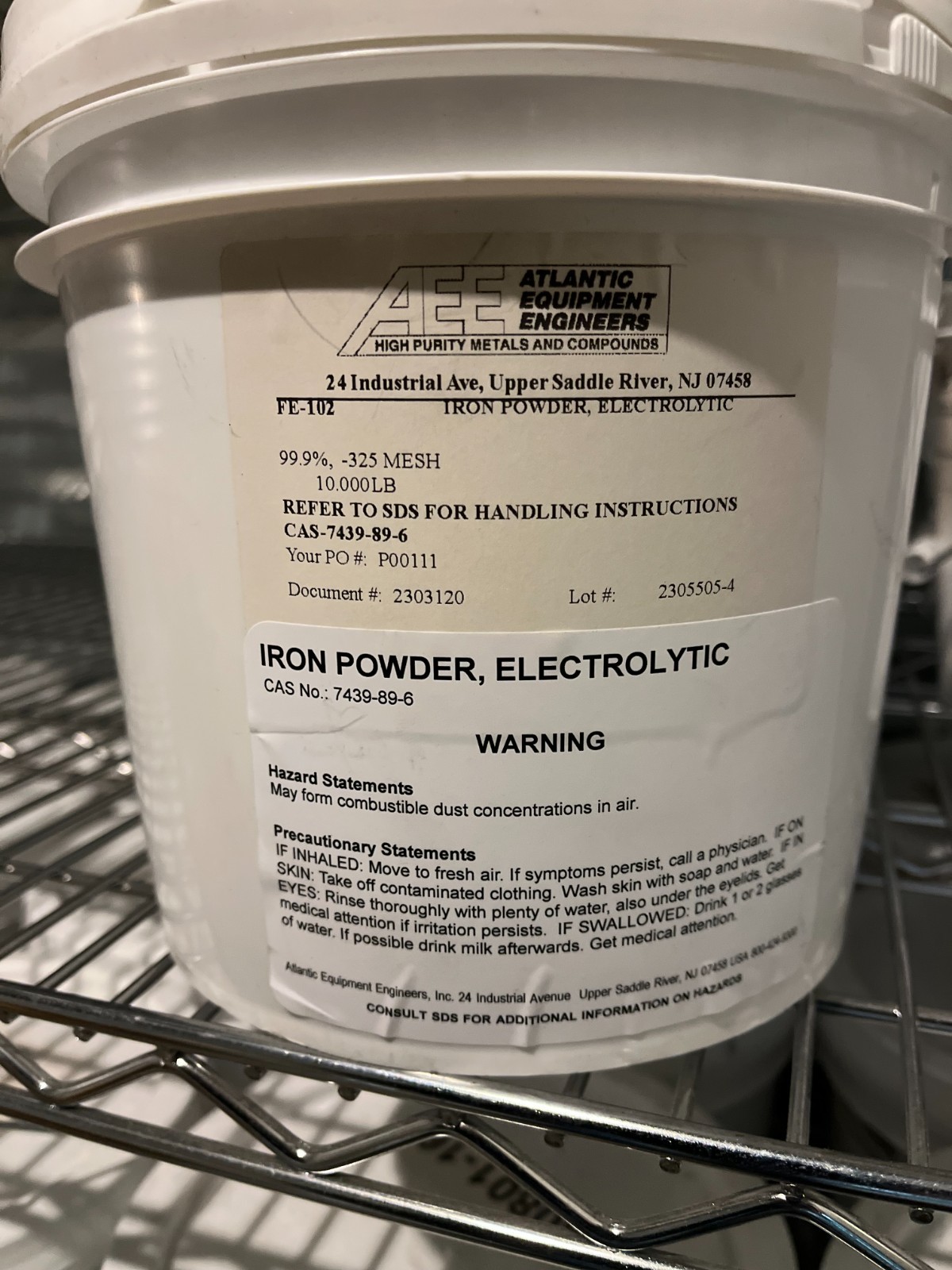 10 lb. Mfr. sealed bucket 99.9% Electrolytic Iron Powder -325 mesh Mfd. 2023