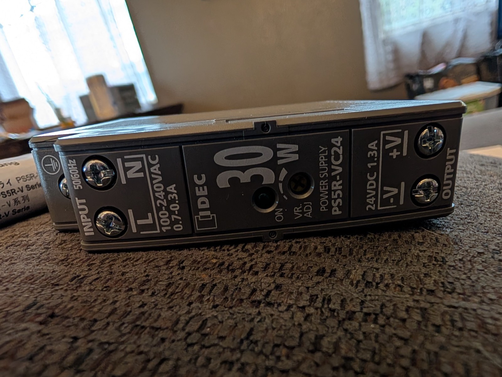 IDEC PS5R-VC24 Power Supply, 30W, Input: 100-240 VAC, Output: 24 VDC
