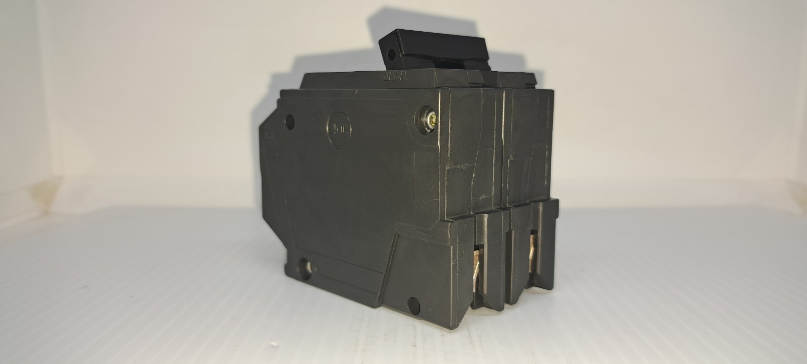 ABB THQL2115 2 Pole 15 Amp 120/240 Volt Plug On Circuit Breaker THQL2115A NEW