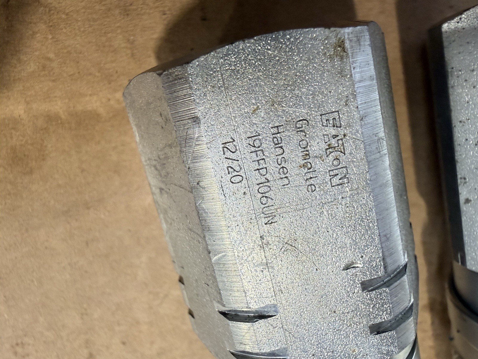 Eaton 19FFS106UN 19FFP106UN Hydraulic Quick Connect Coupling Male And Female Set