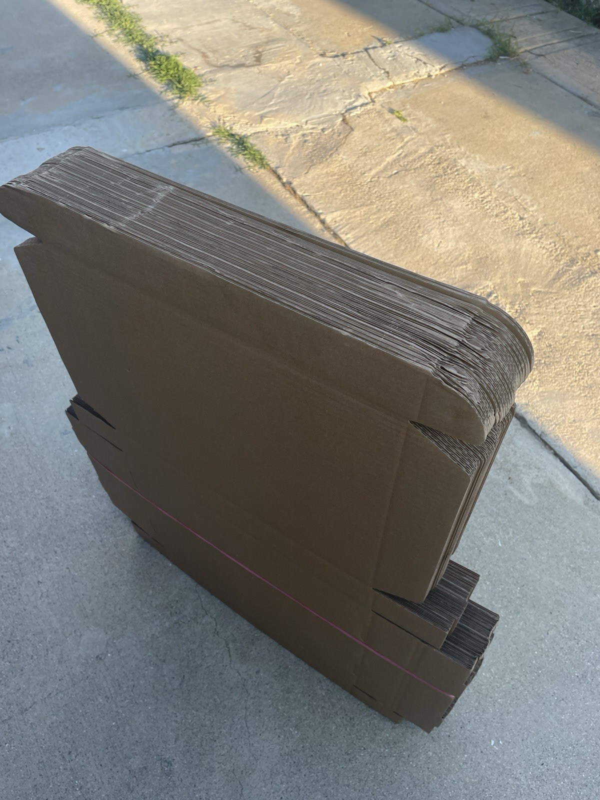 25 Pack Laptop Shipping Boxes 18x14x2.5 Heavy Duty Corrugated Mailer Boxes