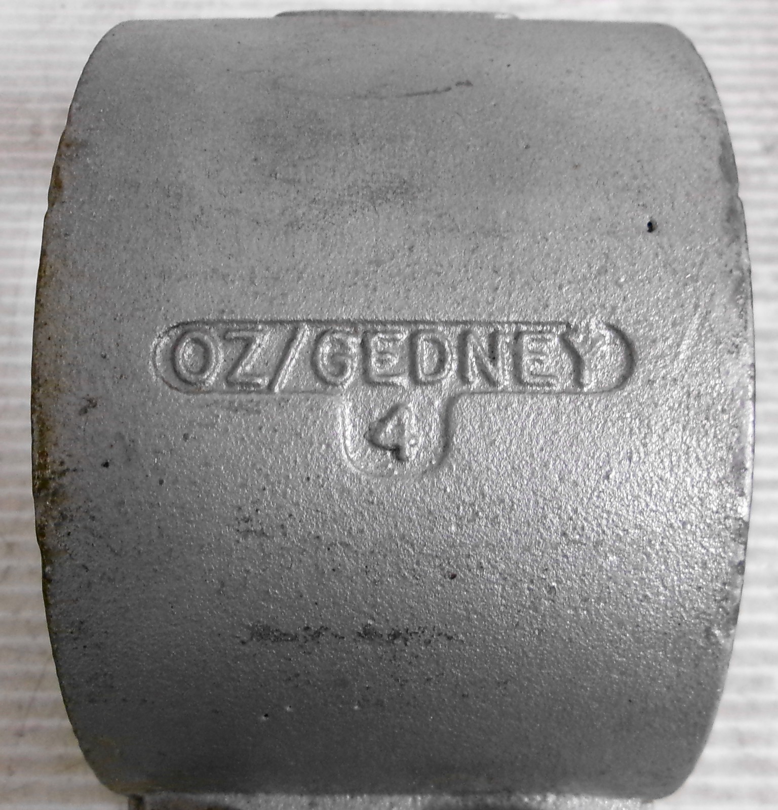 Oz Gedney SSP 400 Split Conduit Coupling 4″