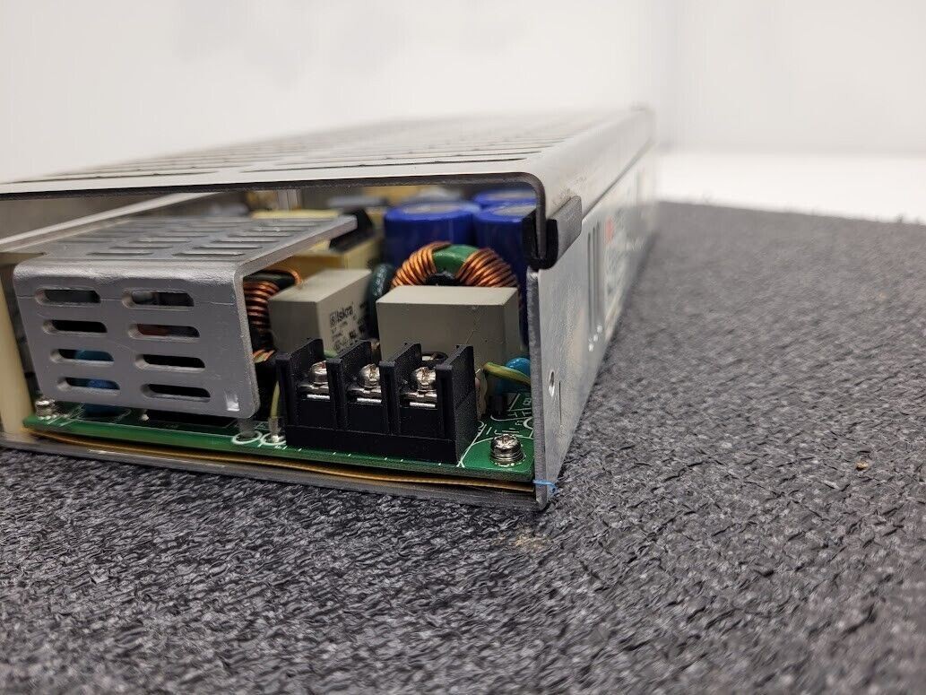 MeanWell USP-500-12 DC Power Supply 12VDC 42A Out 100-240VAC 50/60Hz Input 400W