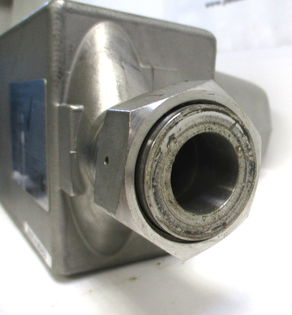 MICRO MOTION, R100S999NWBAEZZZX, 1″ 1450-PSI, w/ 700 PROCESSOR , CLEAN – USED