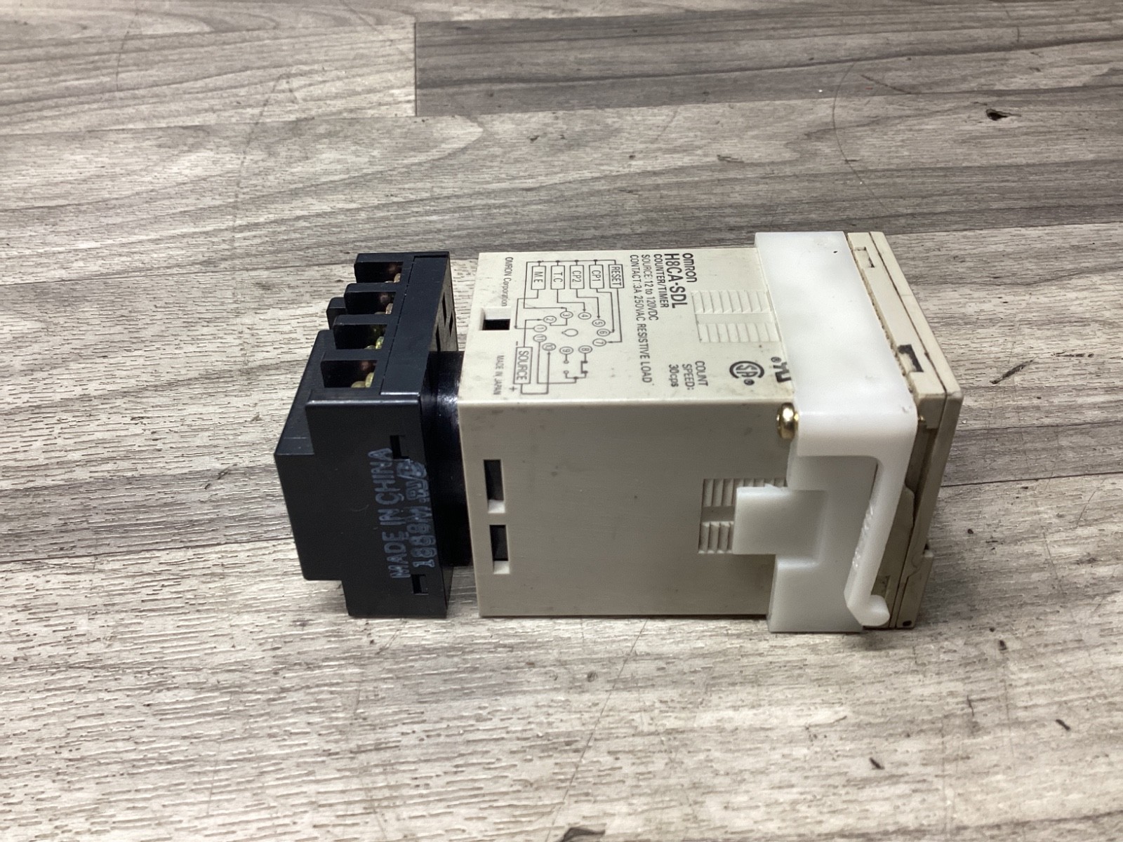 Omron H8CA COUNTER TIMER Time Relay H8CA-SDL #109N157