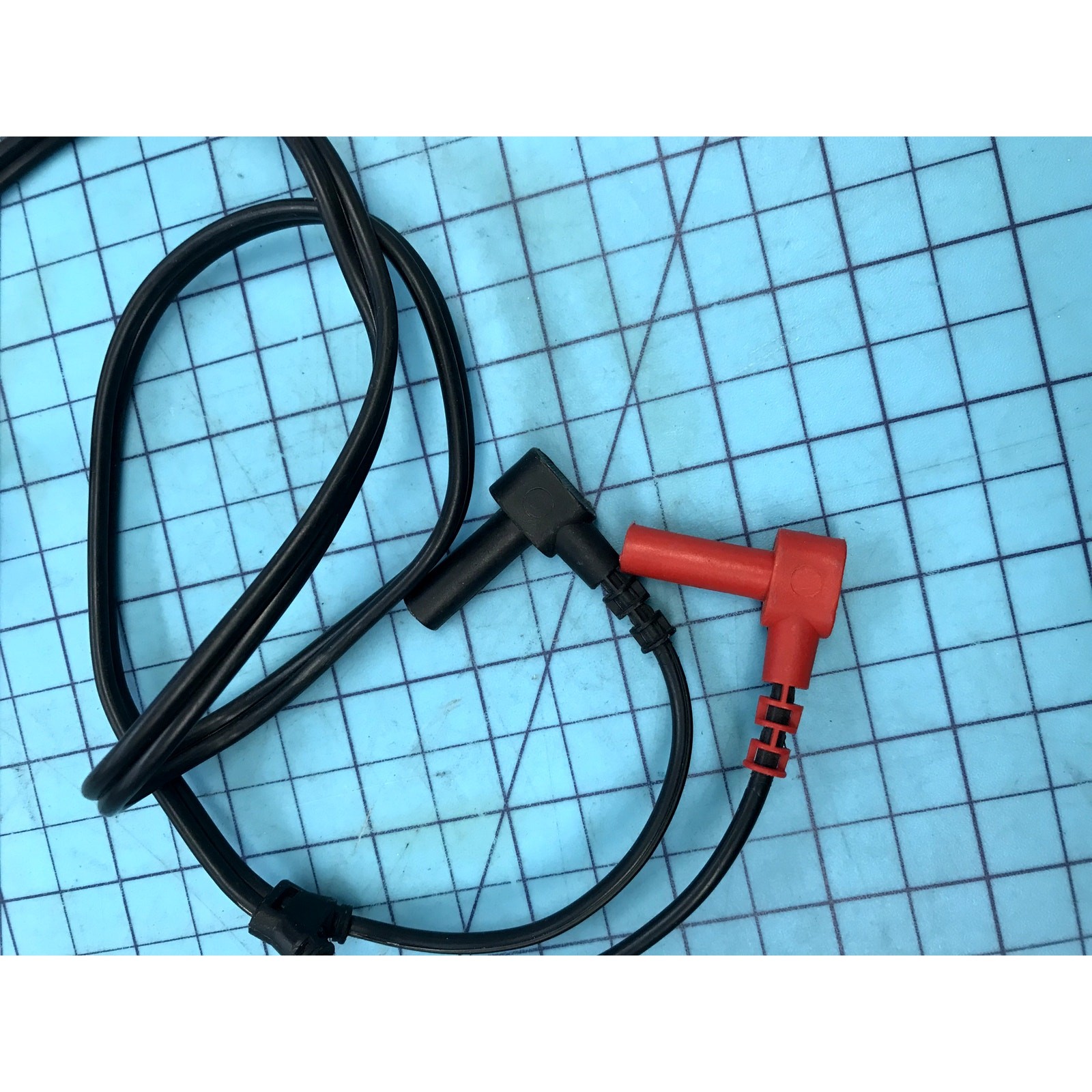 Fluke AC Current Clamp i200 / i200s – Electrical Testing Tool