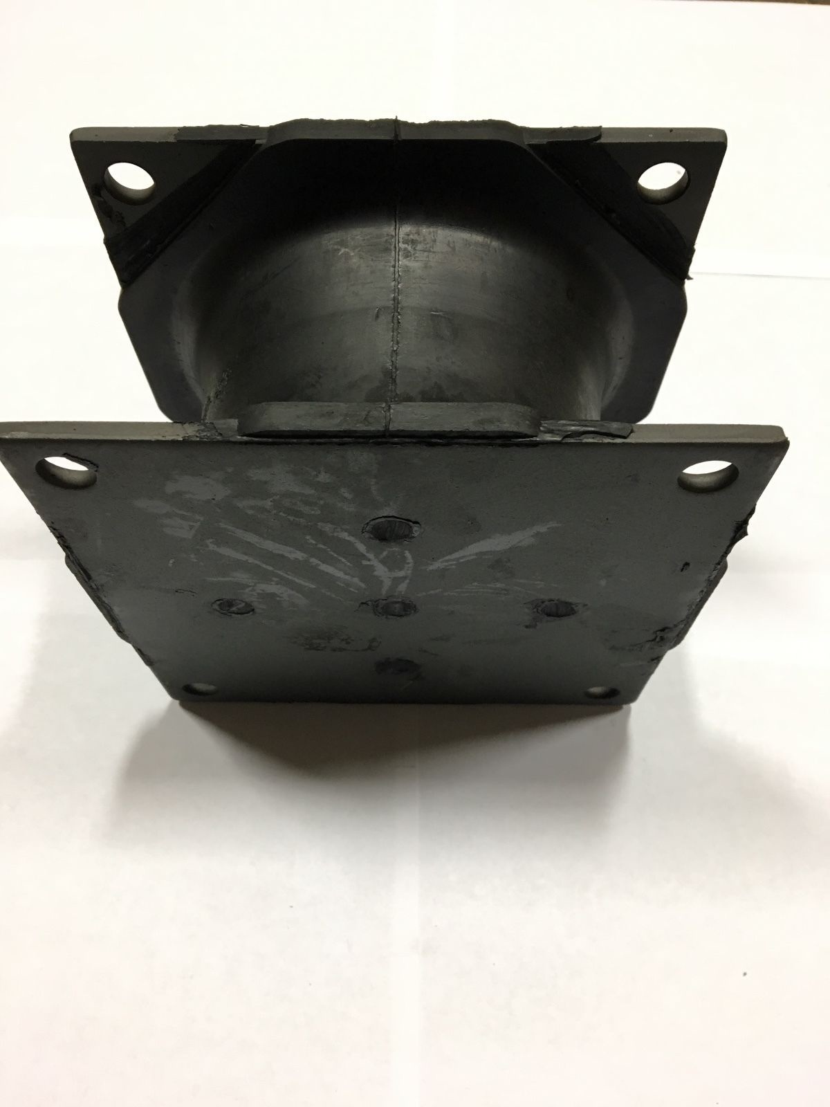 4 Pack – Small Vibratory Plate Compactor Rubber Isolator Shock Mount