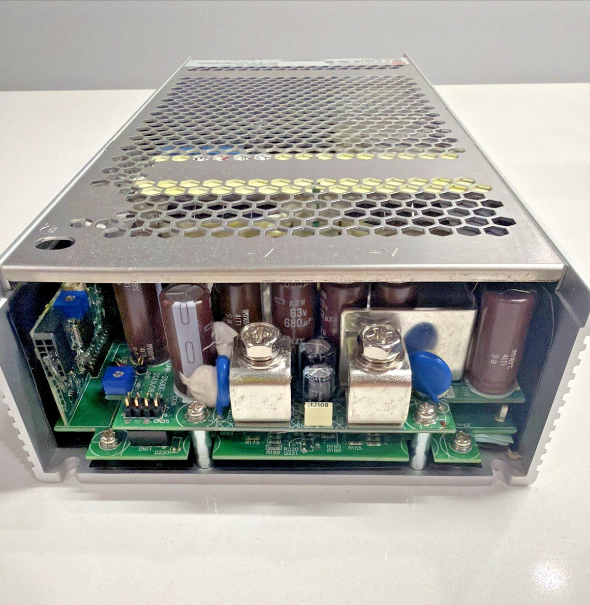 Mean Well UHP-2500-48 2500W 48V DC Industrial Switching Power Supply