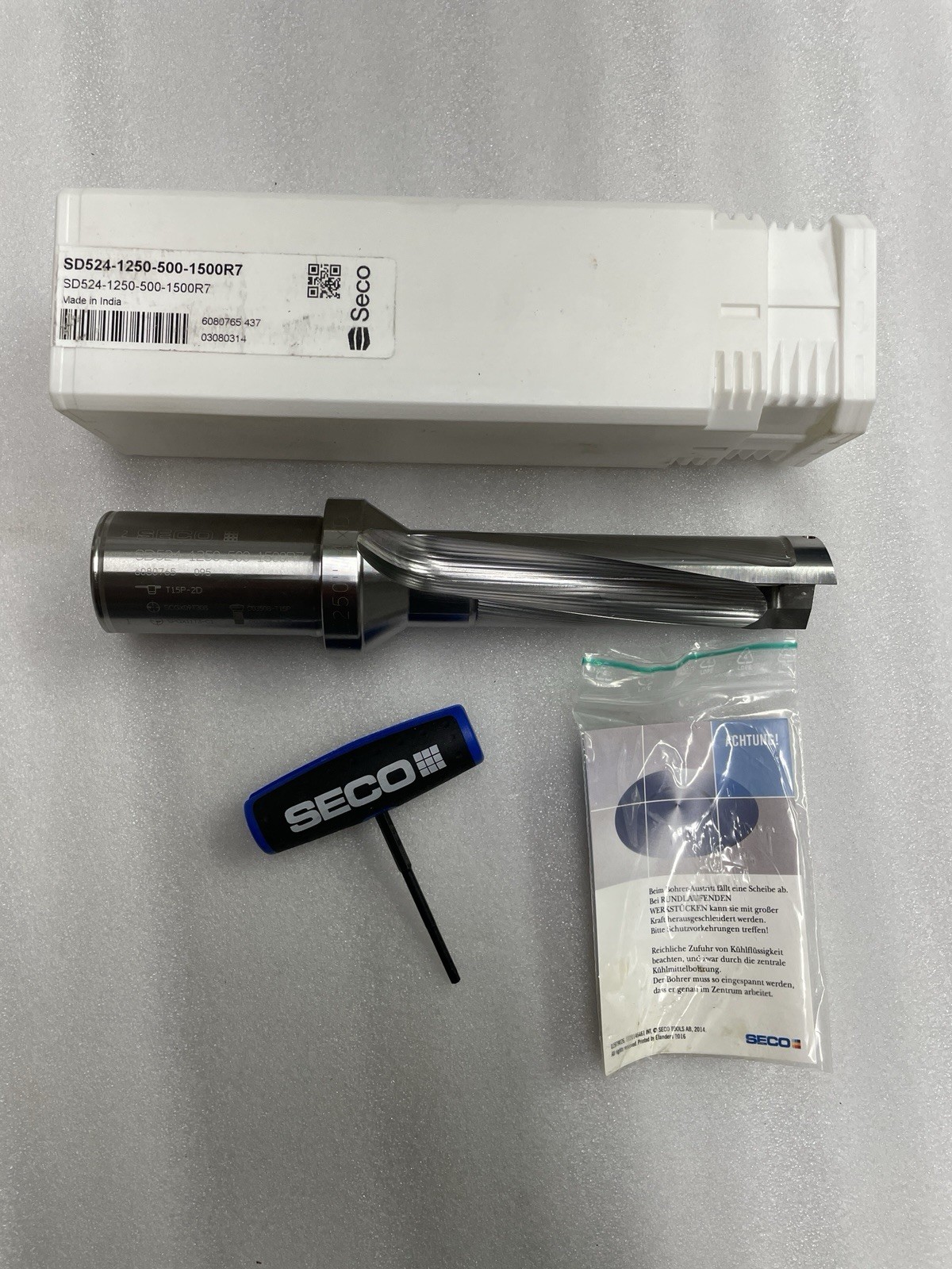 New Seco 1-1/4″ 4xD Coolant Thru Drill 1-1/2″ Shank SD524-1250-500-1500R7