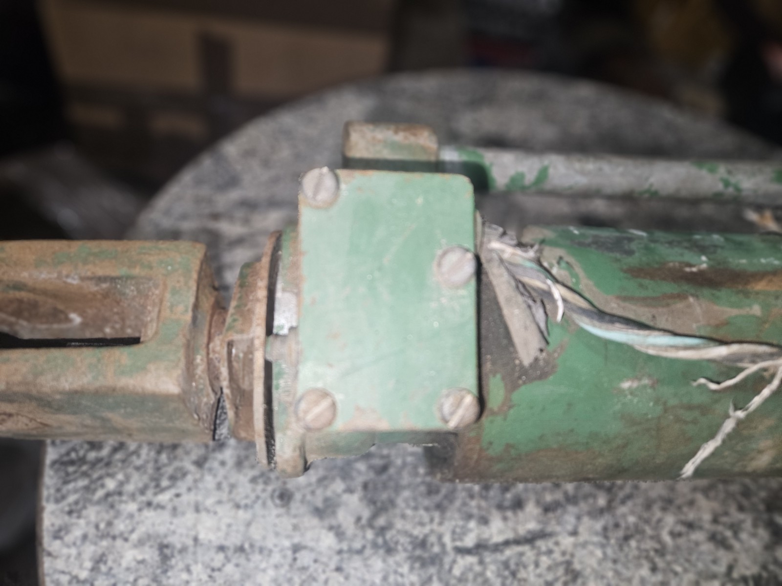 OLIVER TRACTOR IMPLEMENT HYDRAULIC CYLINDER HYDRA LECTRIC OLIVER EQUIPMENT