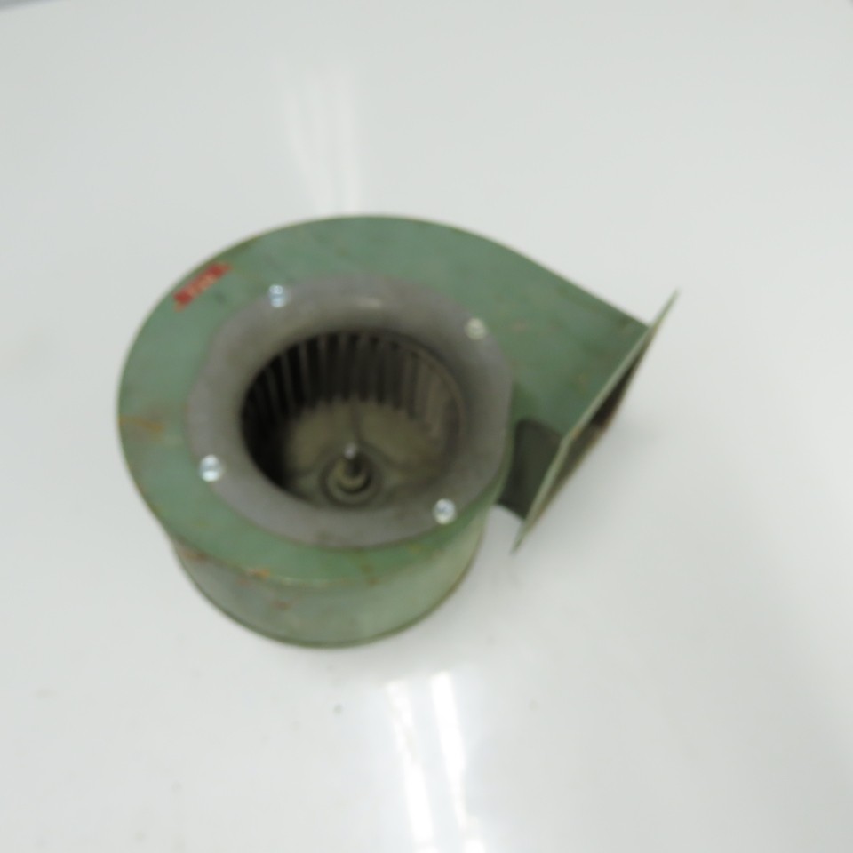 Dayton 3M556E 1/40HP Direct Drive Squirrel Cage Blower Fan 115V 1.1A 1550RPM