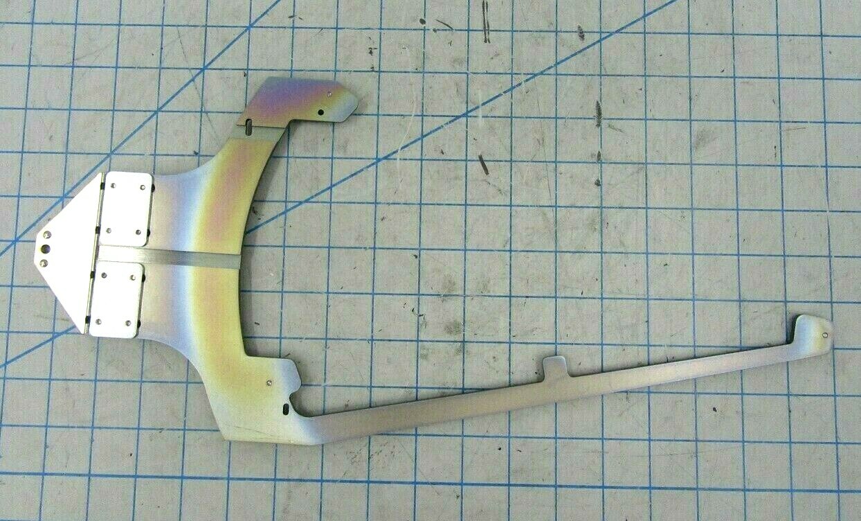 15-256077-02 / ROBOT END EFFECTOR BLADE 300MM, LEFT, L/LK, VCTR / NOVELLUS