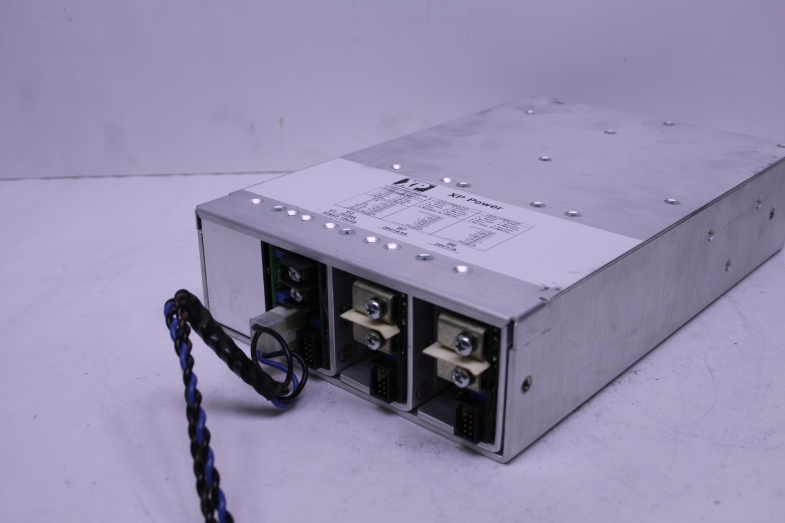 XP Power MP Series F8B6B7E2 3M 800W Modular Power Supply 5V , 15V, 15V, 24V, 28V