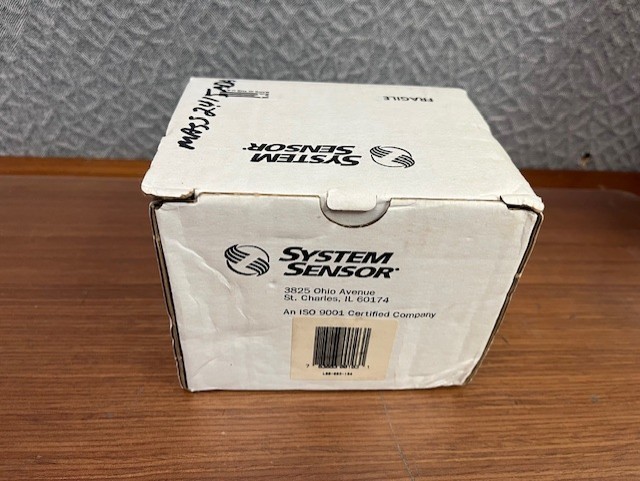 System Sensor MASS2415ADA Sounder Strobe 15cd 24vdc red wall; NOS Brand New