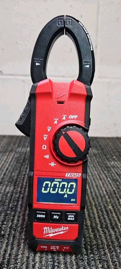 Milwaukee Tools 2237-20 CAT III 600V Clamp Meter with Leads