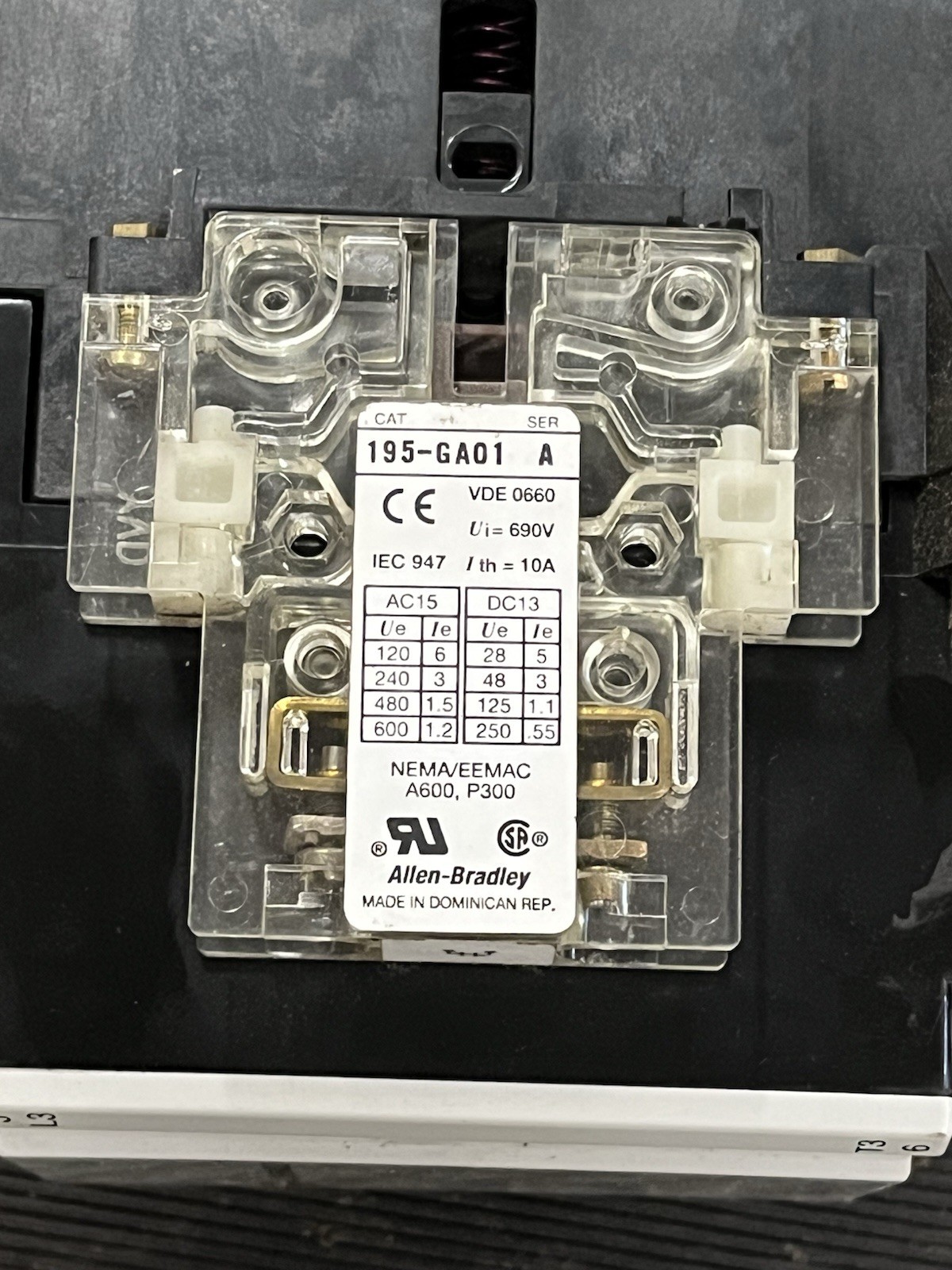 Allen-Bradley 100-A60NZ*3 Contactor Series B 3 Pole 60A 600VAC Max + 100-GA01