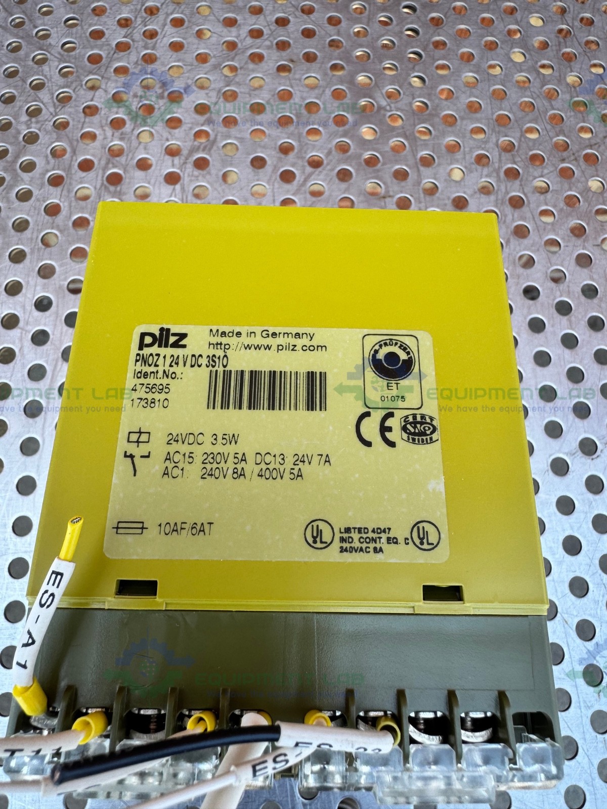 Pilz PNOZ 1 3S1O 475695 Safety Relay 3.5 W, 24V DC