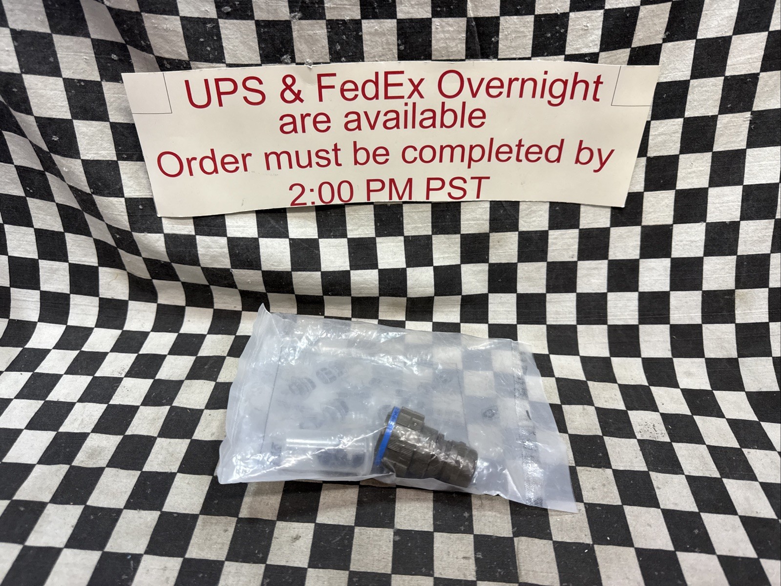 AMPHENOL RJFTV6MG 18-16, RJFTV6MG18-16, Modular Connector RJ45 Plug #119T6