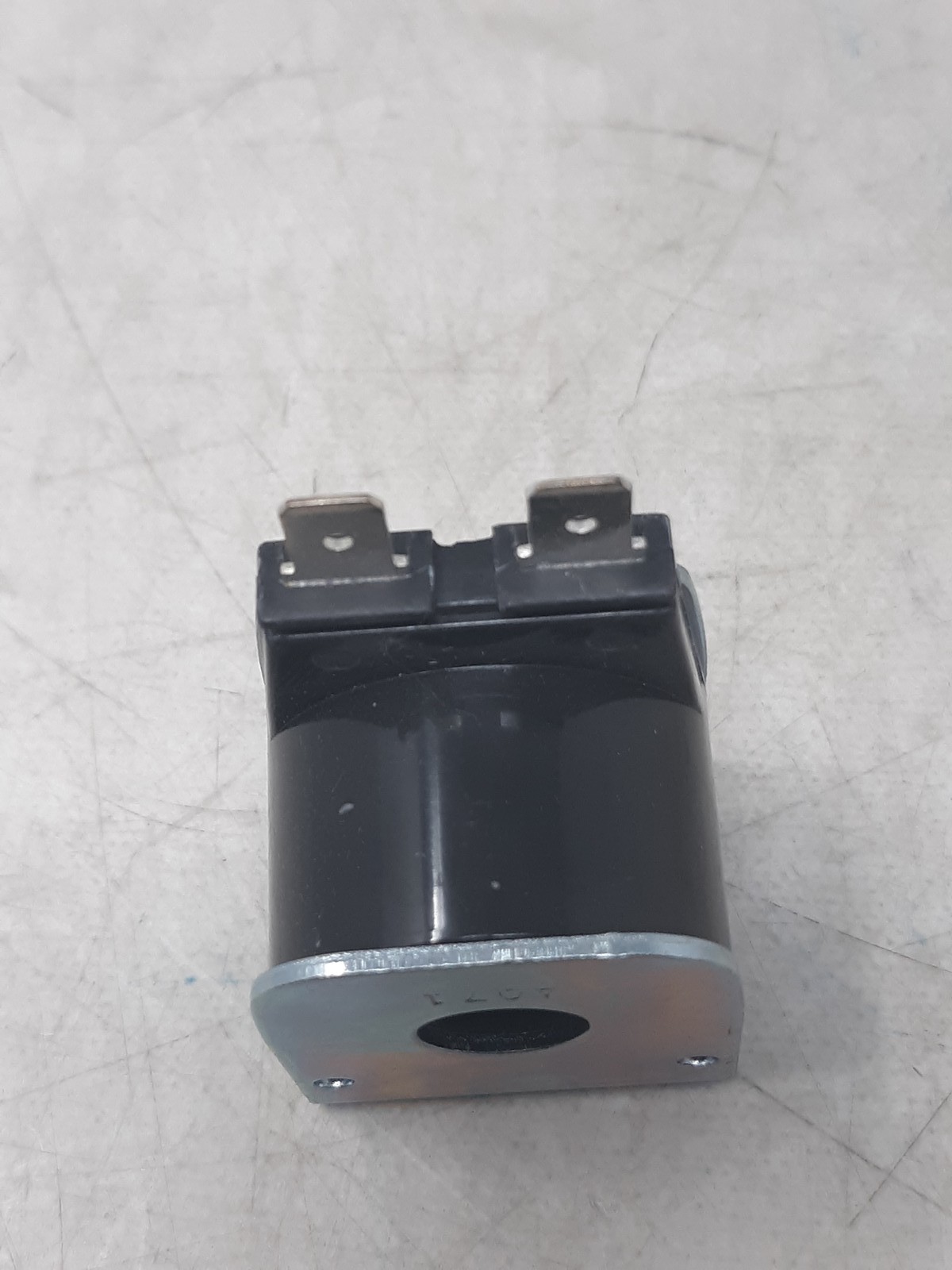Saginomiya STF 6/5W Solenoid Coil AC 24V 5236 HVAC Replacement