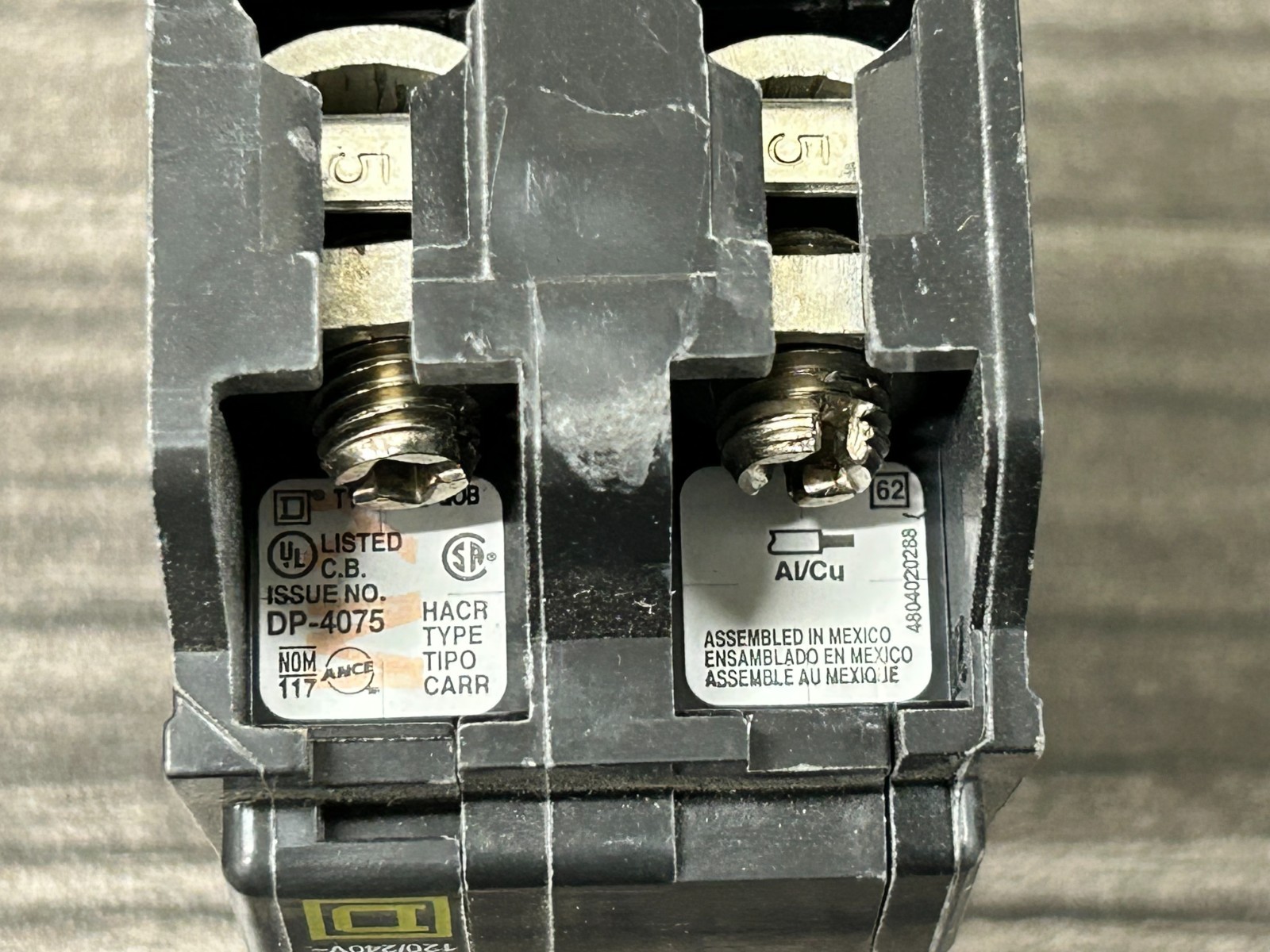 NEW Square D DP-4075 Double Pole DP 40 AMP Circuit Breaker Type QO