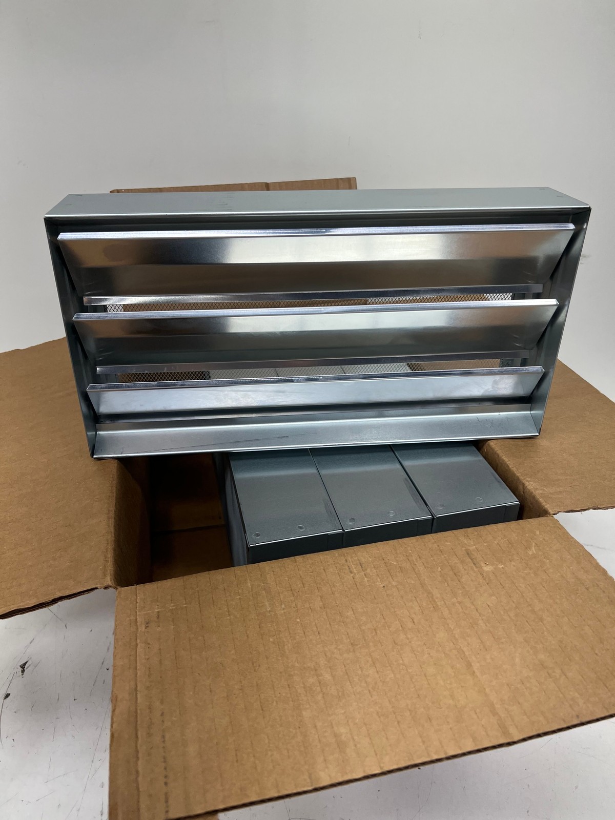 LOT OF 4 Master Flow Block Style 16 in. x 8 in. Aluminum Foundation Vent