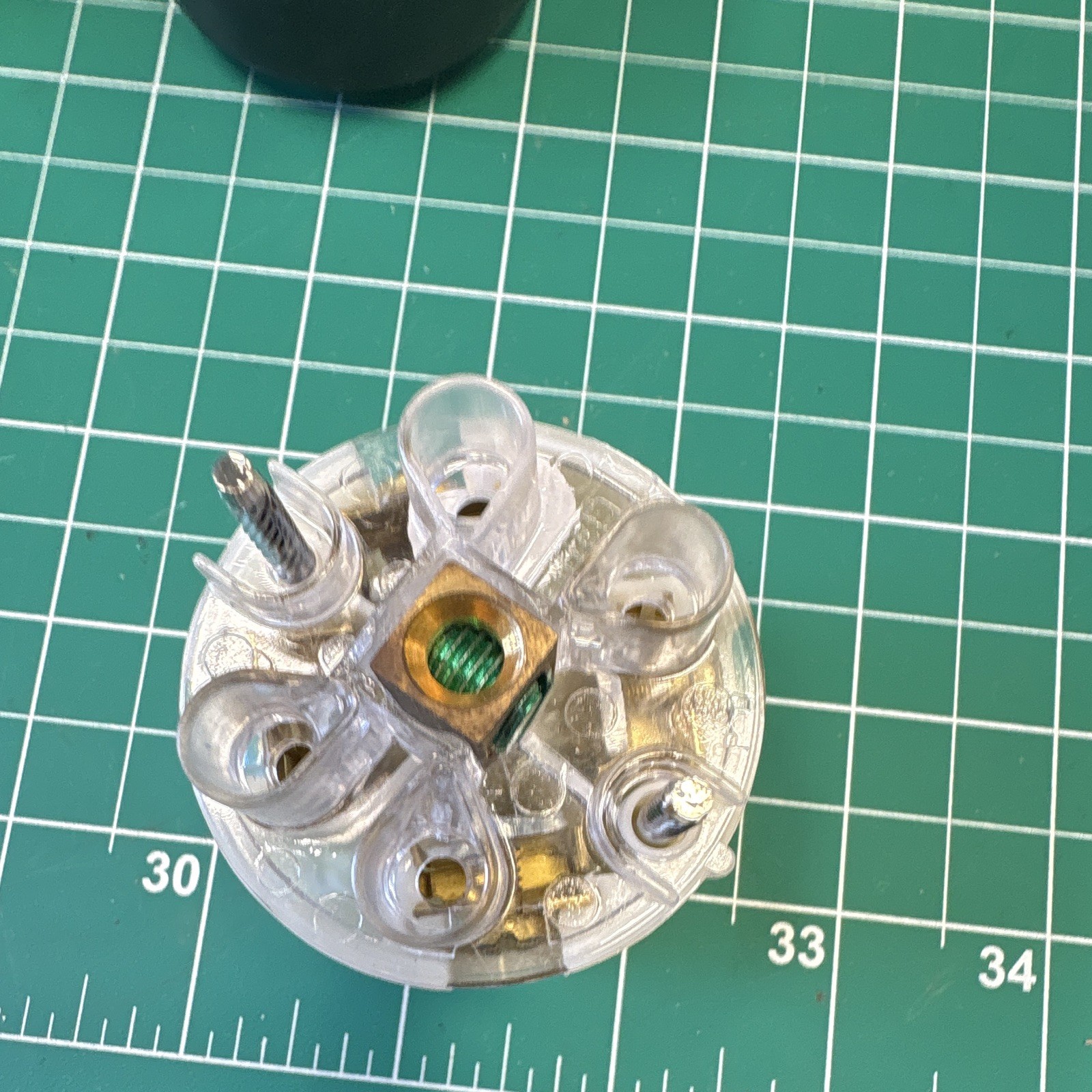 Pass & Seymour NEMA L21-20R Twist-Lock Connector L2120-C 20A 120/208V 3 PHASE