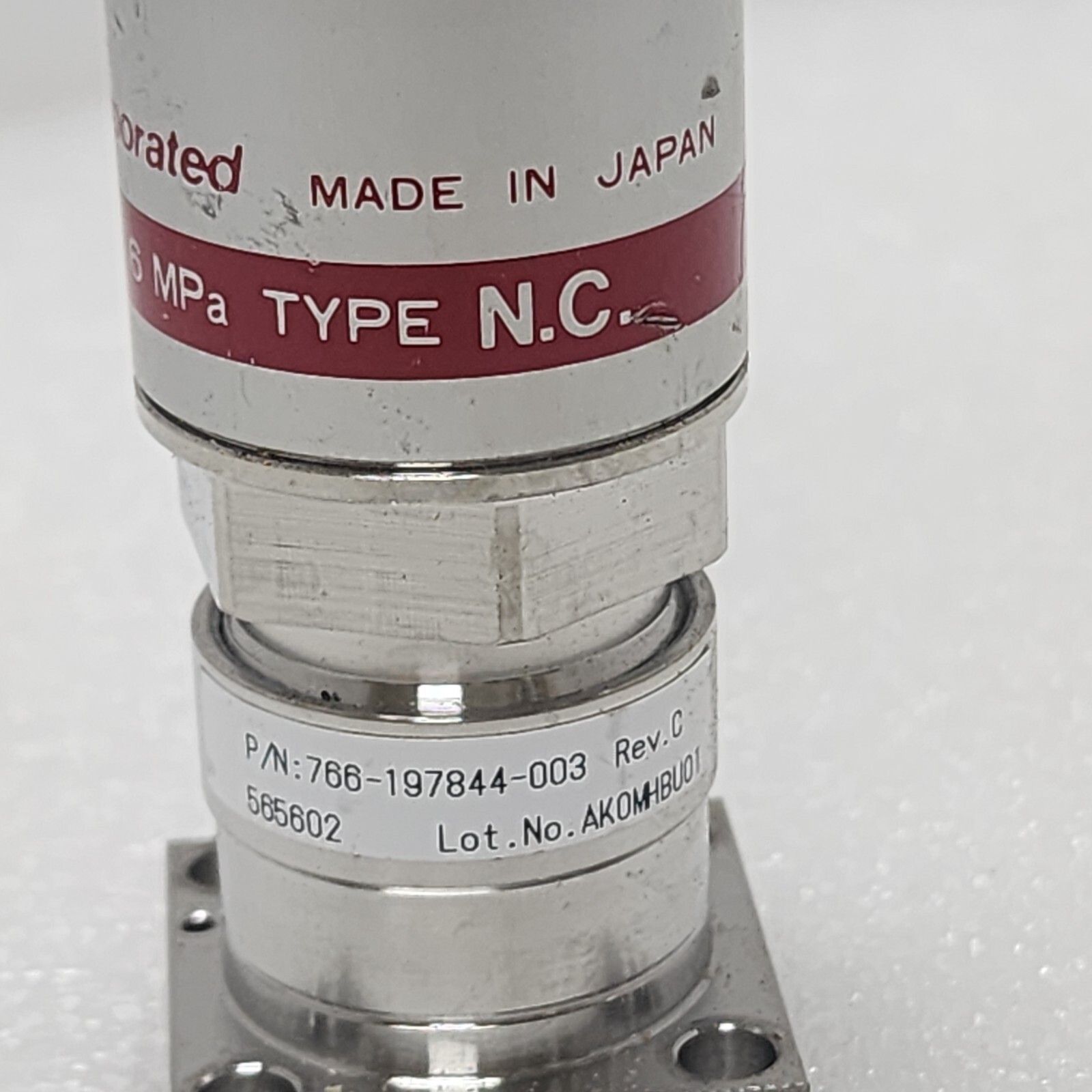Fujikin 0.5-0.6 MPa C No 565602 , Lam 766-197844-003 Rev C Type NC. Valve,_97966