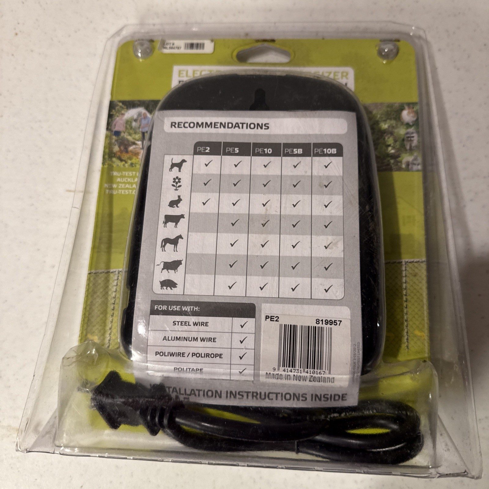 Patriot Electric Fence Energizer PE2 (8 Acres) New Sealed
