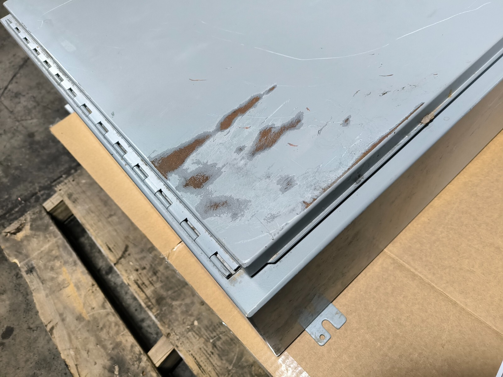 Hoffman A303008LP Industrial Control Panel Enclosure Type 12 13 Rainproof 30″