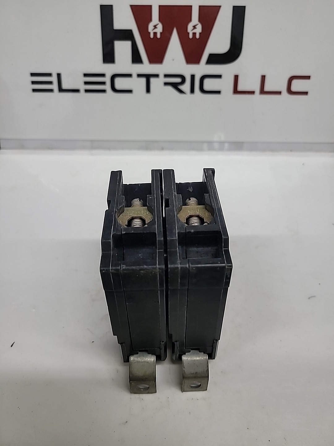 LOT OF 10 CUTLER HAMMER QBHW2050 50A 2POLE Bolt On Circuit Breaker EATON