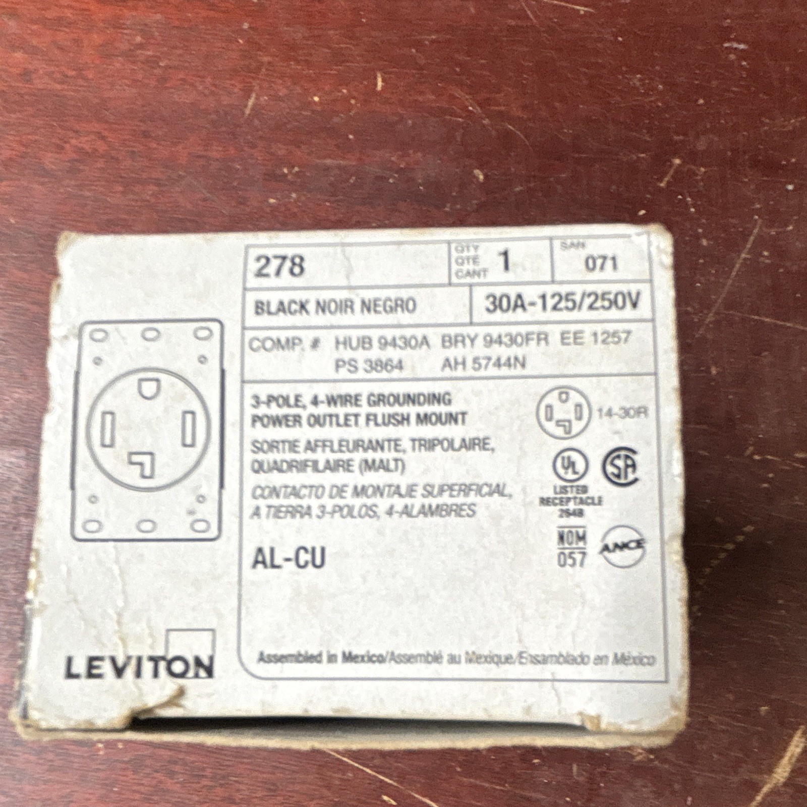 Leviton 1PKB1 NEMA 14-30R 30A 125/250V Flush Mount Power Outlet Black