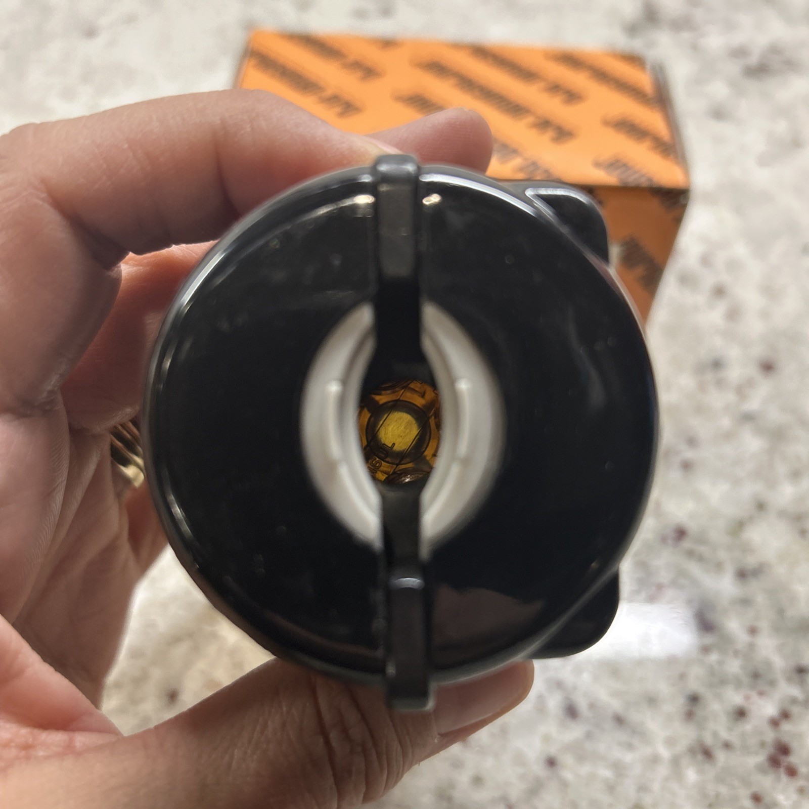 New Journeyman-Pro HJP-2713 30A Locking 3P 125/250V NEMA L14-30 Plug Blk/Yellow
