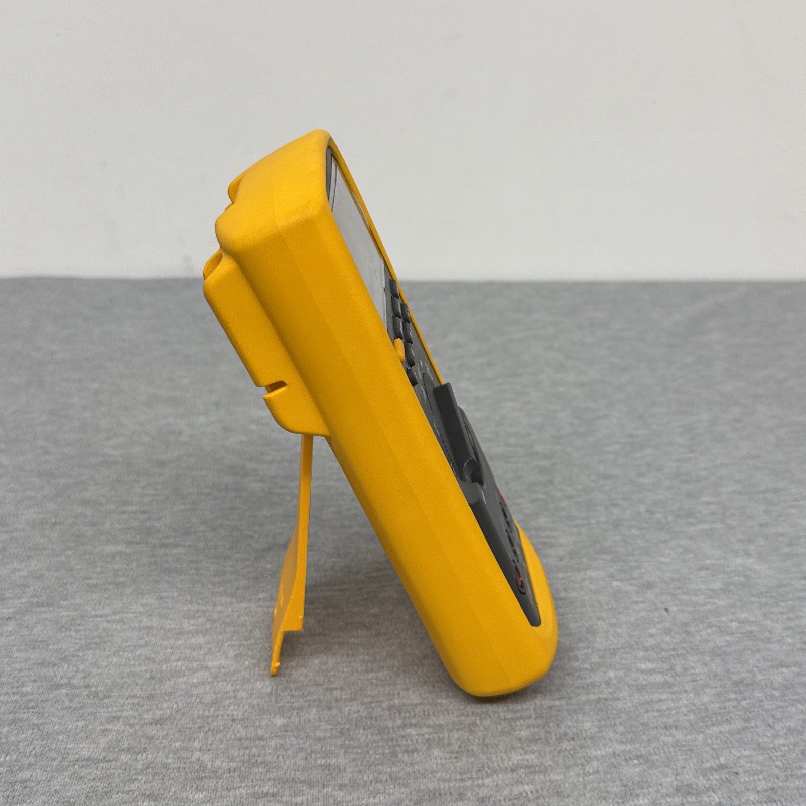 Fluke 87 V True-RMS Multimeter CAT III 1000v CAT IV 600v W/ Case & Accessories