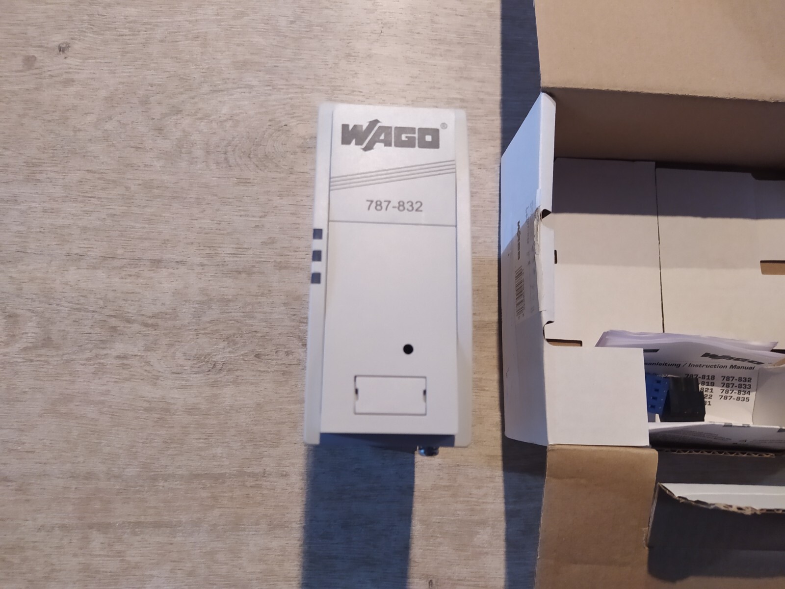 WAGO 787-832 EPSITRON PRO POWER POWER SUPPLY [NEW]