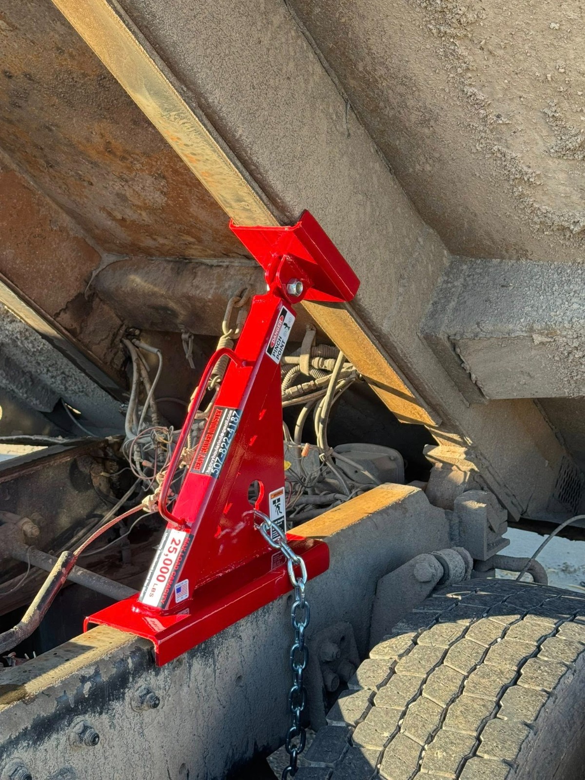 Safety Stand | Standard Dump Truck support Brace Fixed Lower Saddle 25000 Ib USA