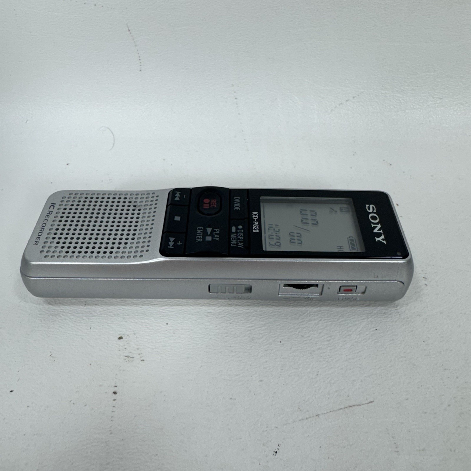 Sony ICD-P620 Digital Voice Recorder IC Recorder Handheld Dictaphone Silver