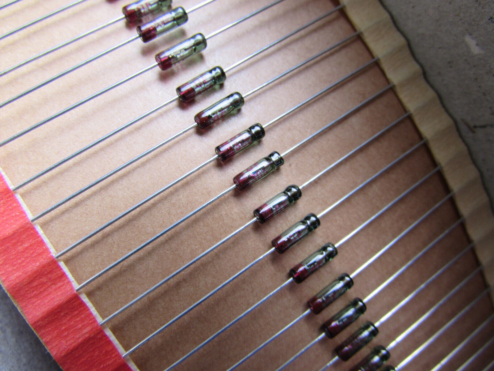 OF305 OA90 Philips Mullard Telefunken Germany Germanium Gold Bonded Diodes 4 USA
