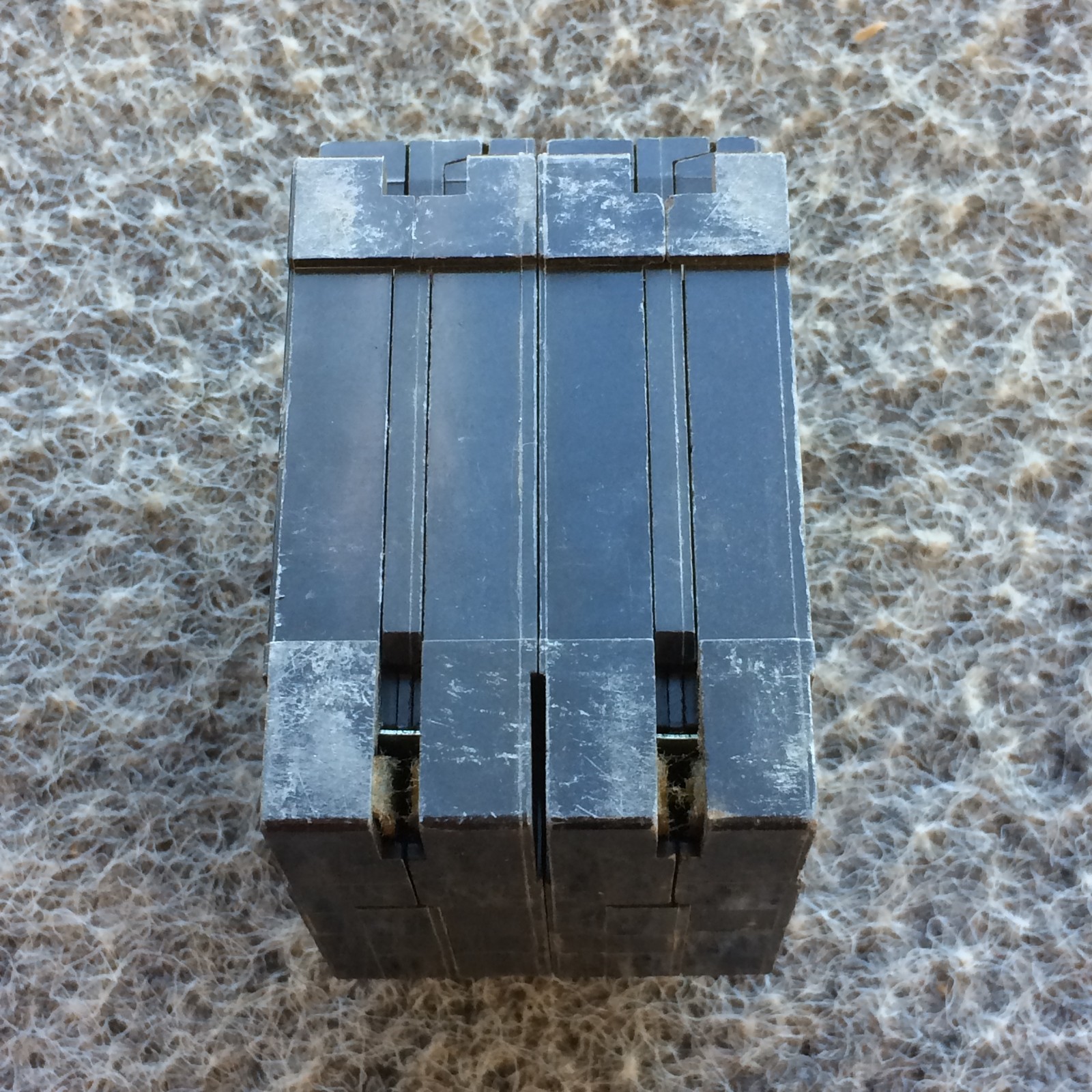 Square D HOMT2020230 20 A Miniature Quadplex Circuit Breaker HOMT2020230