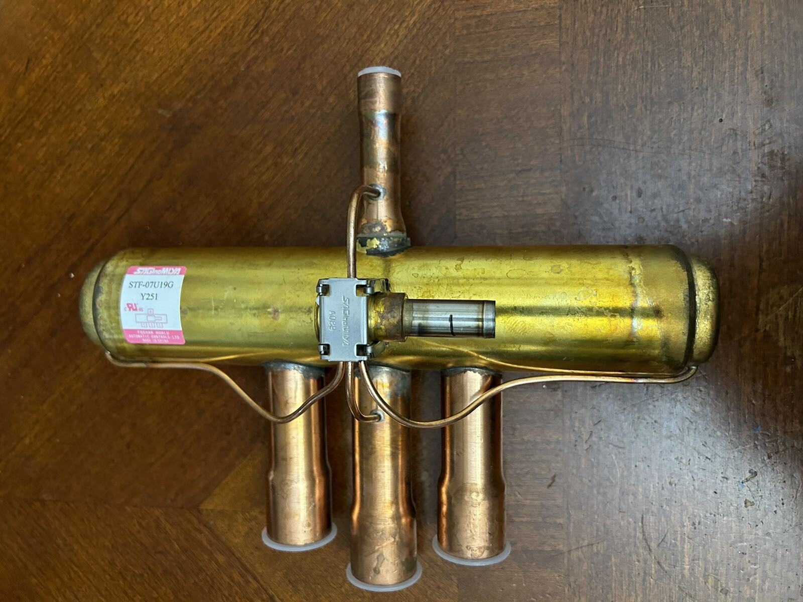 STF-07U19G SAGInoMIYA DESC 4 Reversing Valve , 4Way.
