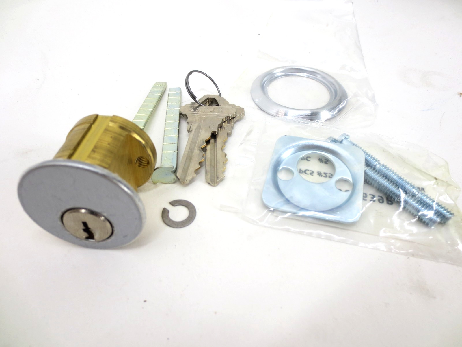 Ilco 7075SC10-26D-KA Lockset Cylinder, Satin Chrome, Keyway SC, 1-1/8″