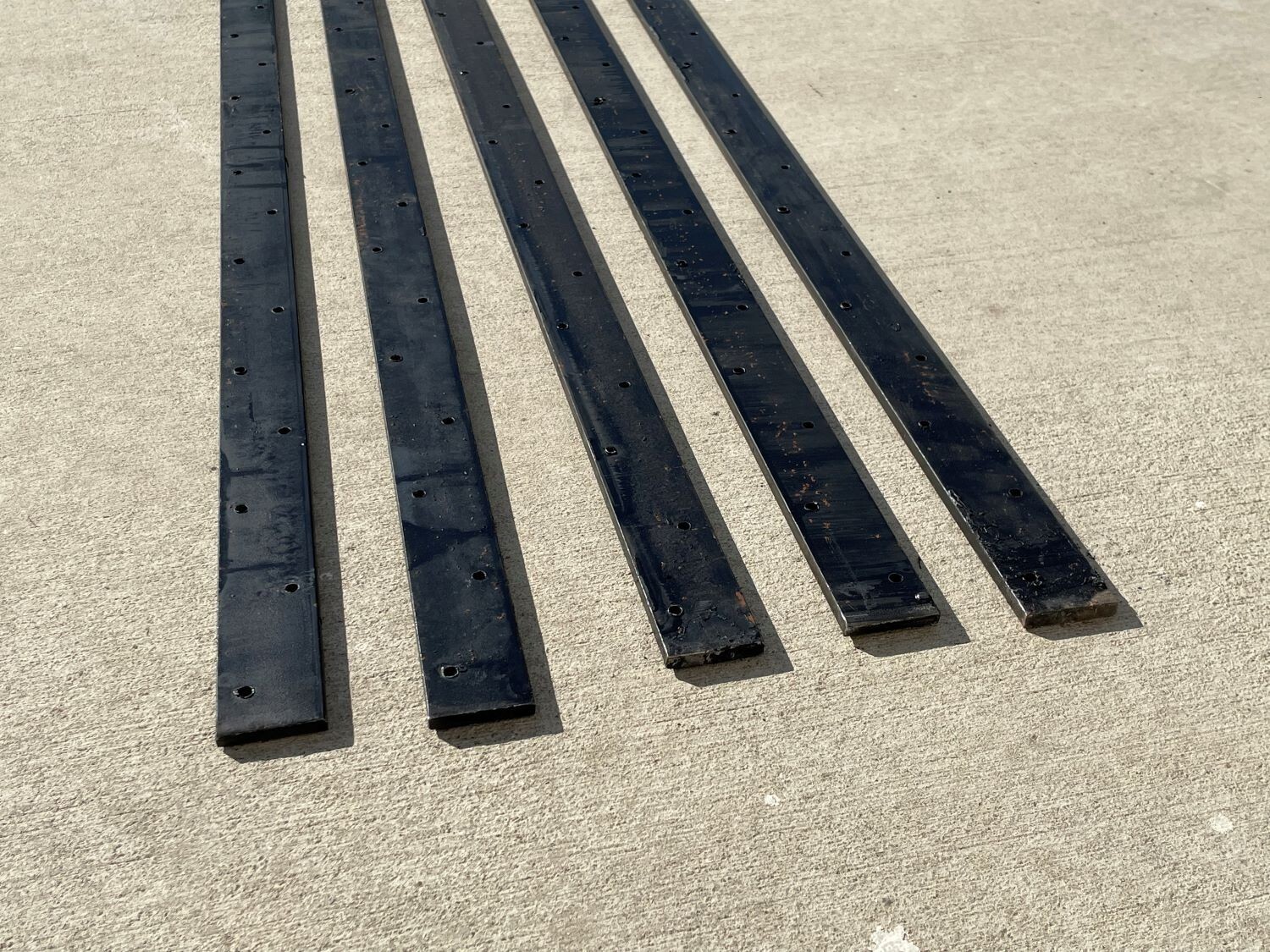 Sandbaggy 60″ Flat Steel Stakes For Concrete Forms With Nail Holes – Reusable
