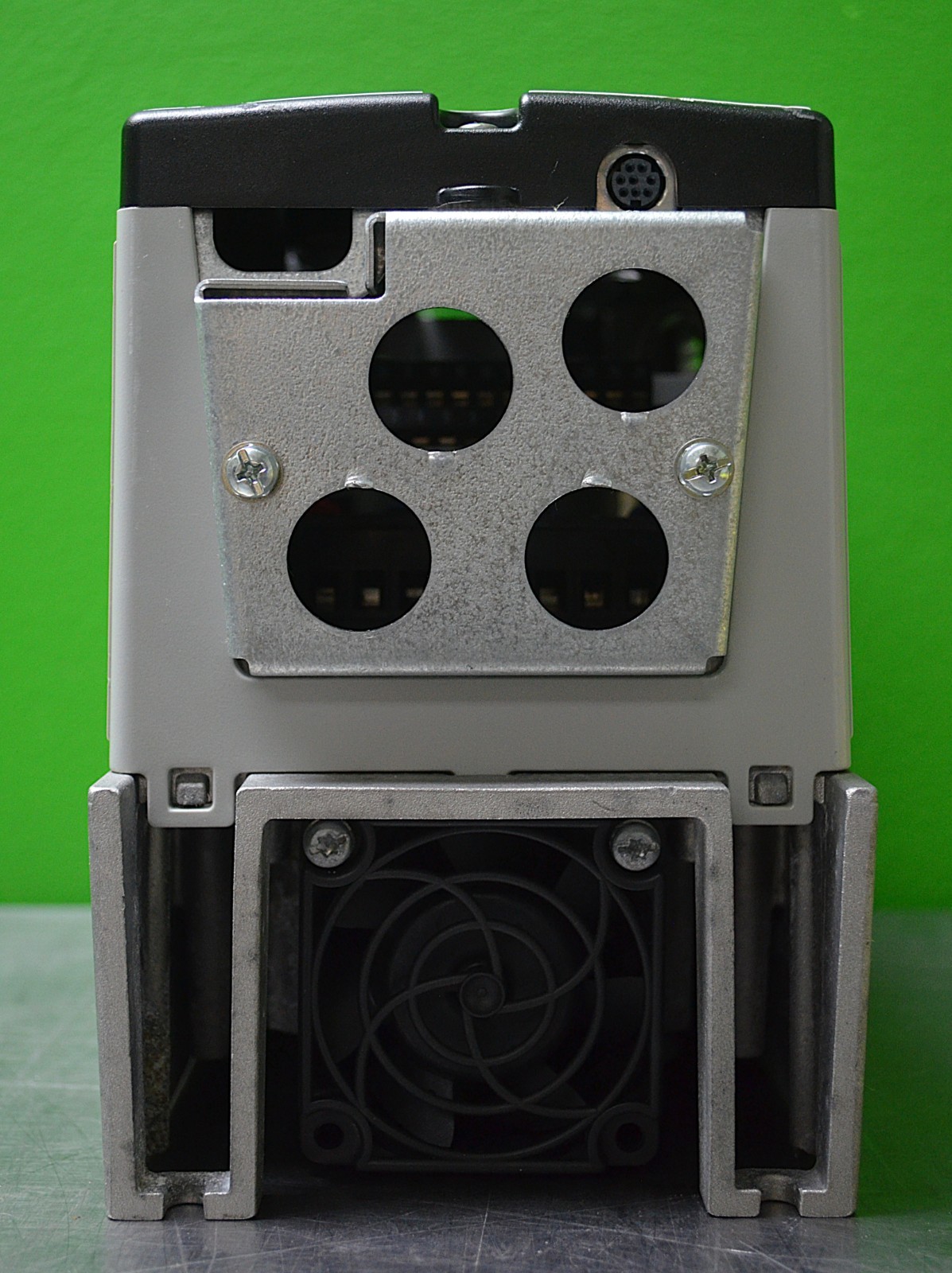 Low Hours Allen-Bradley 20AD2P1A0AYNNNC0 PowerFlex 70 1 HP Ser. A 480V FRN:5.001