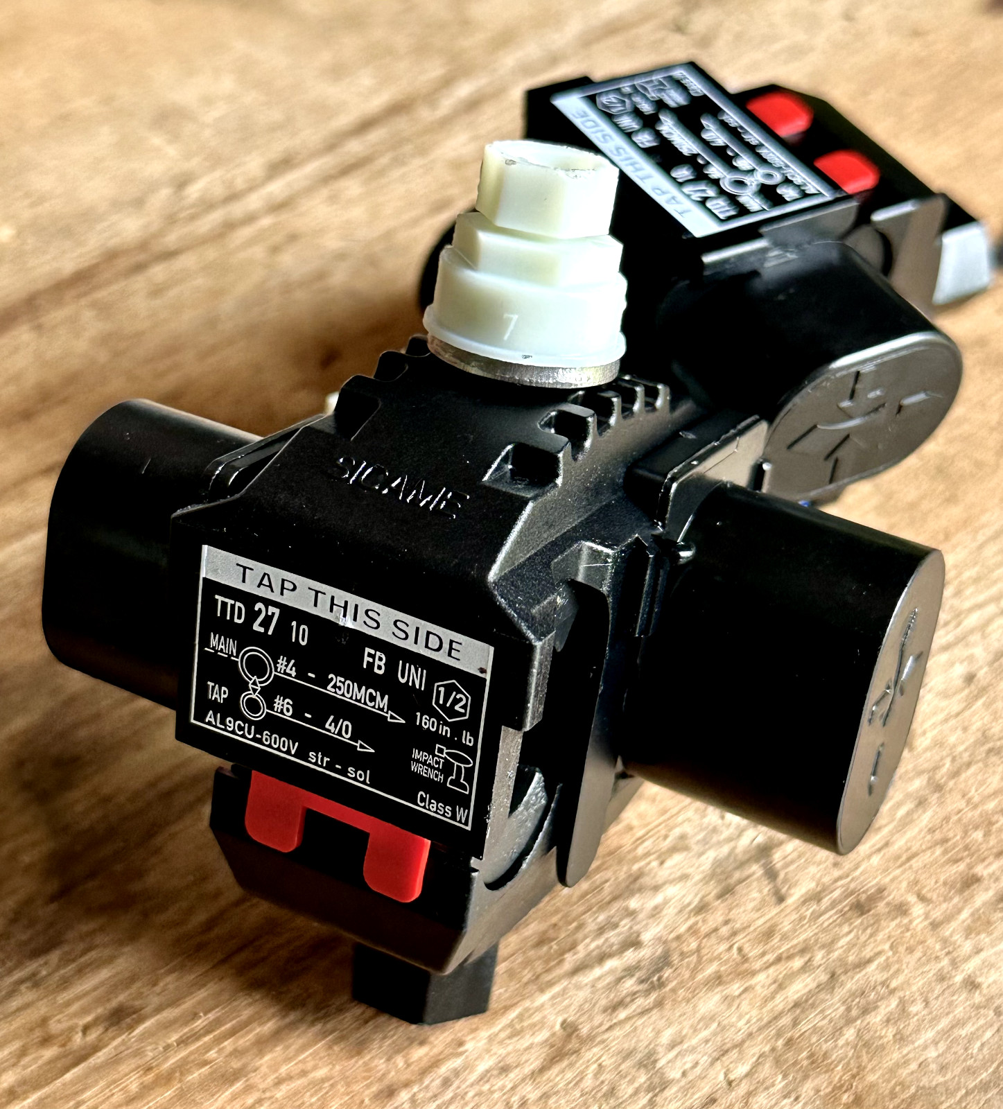 Insulation Piercing Connector TTD2710XFBTUNI by Sicame Barracuda