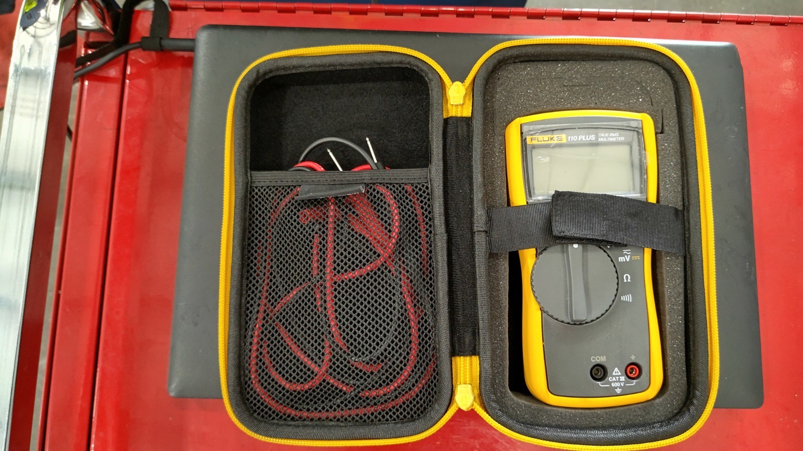 Fluke 110 Plus Essential Multimeter