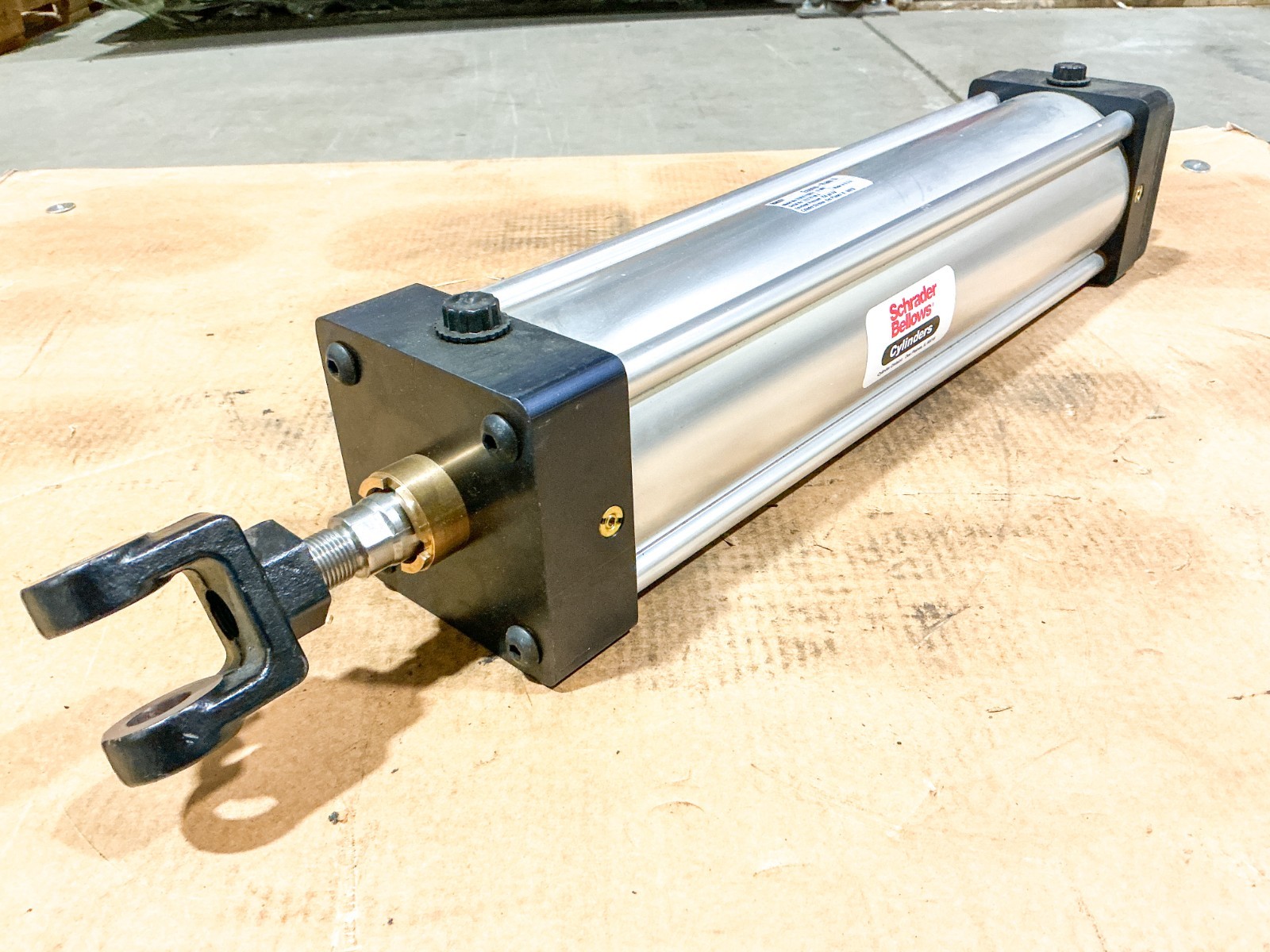 New Schrader Bellows FW2E118821 16.000 Pneumatic Cylinder 250PSI 16” Stroke
