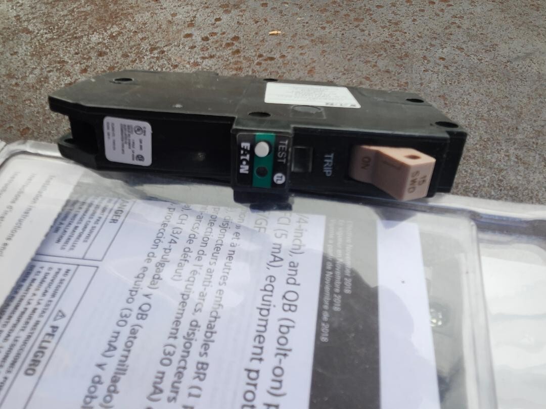 Eaton Arc Fault Circuit Breaker 15 Amps CHFP115AFCS